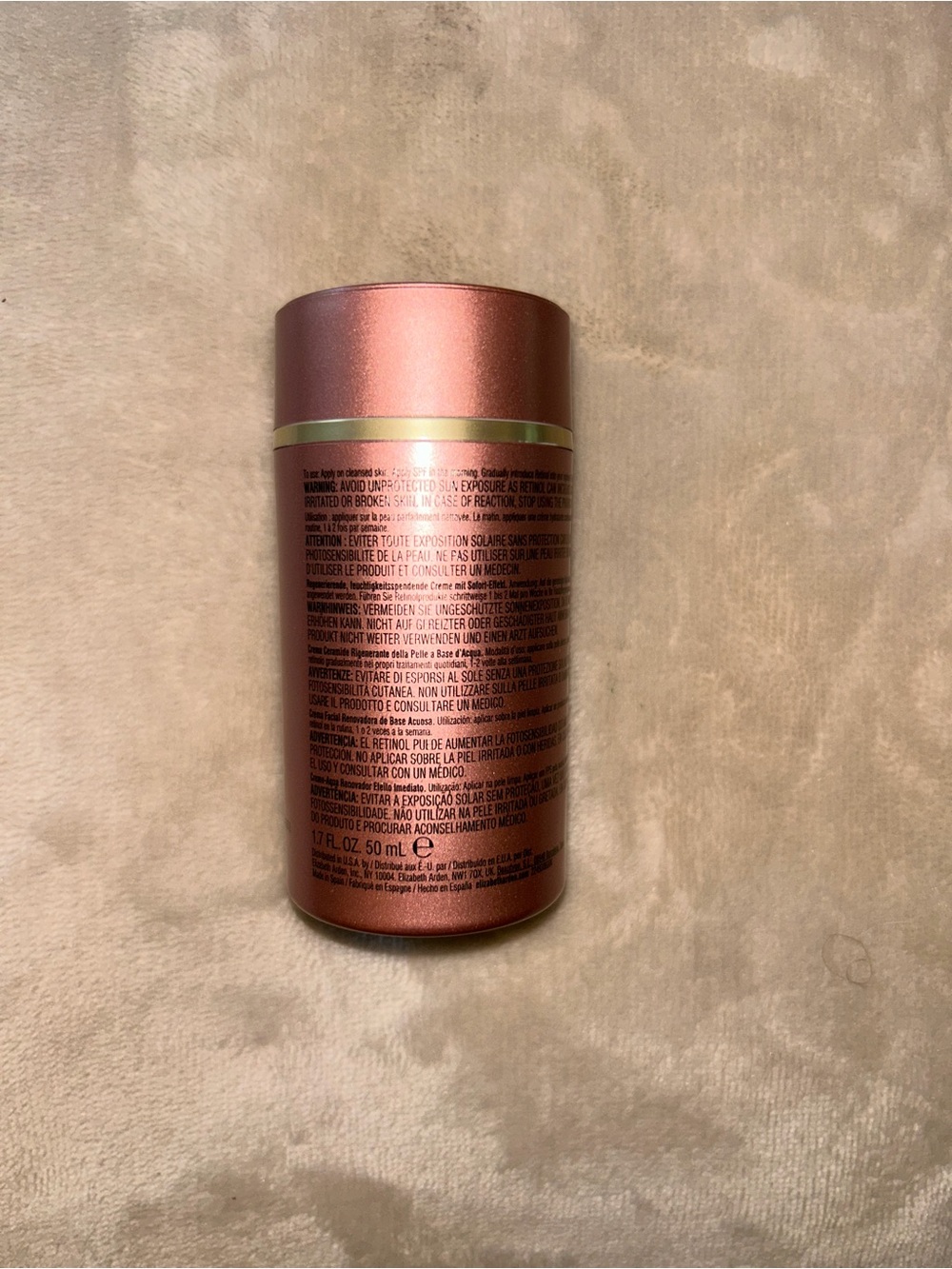 ELIZABETH ARDEN Retinol + HPR Ceramide Rapid Skin Renewing Water Cream - Picture 2 of 9